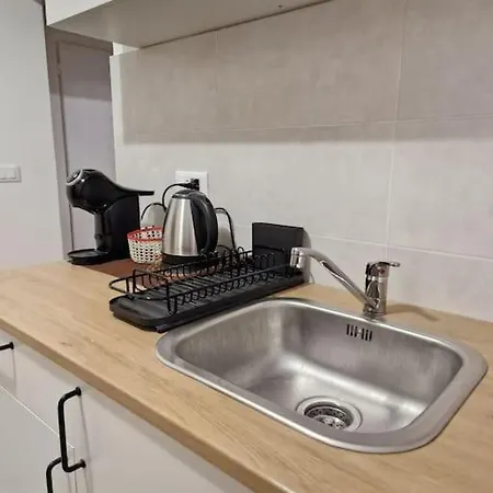 Casa Wanda, In *