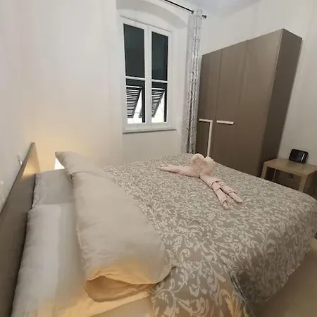 Casa Wanda, In *